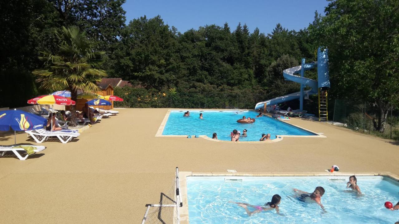 Hotel Camping Au Bois Dormant Chauffour-sur-Vell Exterior foto