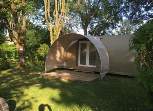 Hotel Camping Au Bois Dormant Chauffour-sur-Vell Exterior foto