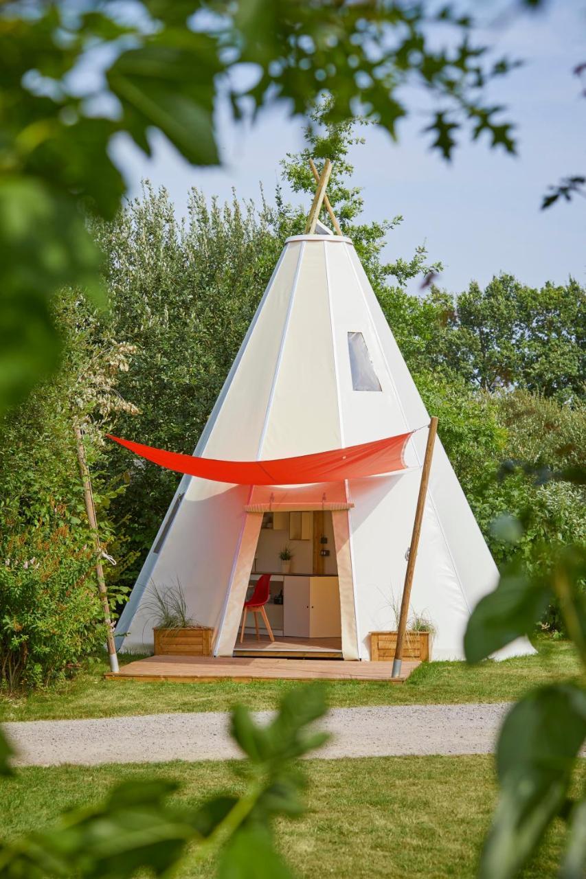 Hotel Camping Au Bois Dormant Chauffour-sur-Vell Exterior foto