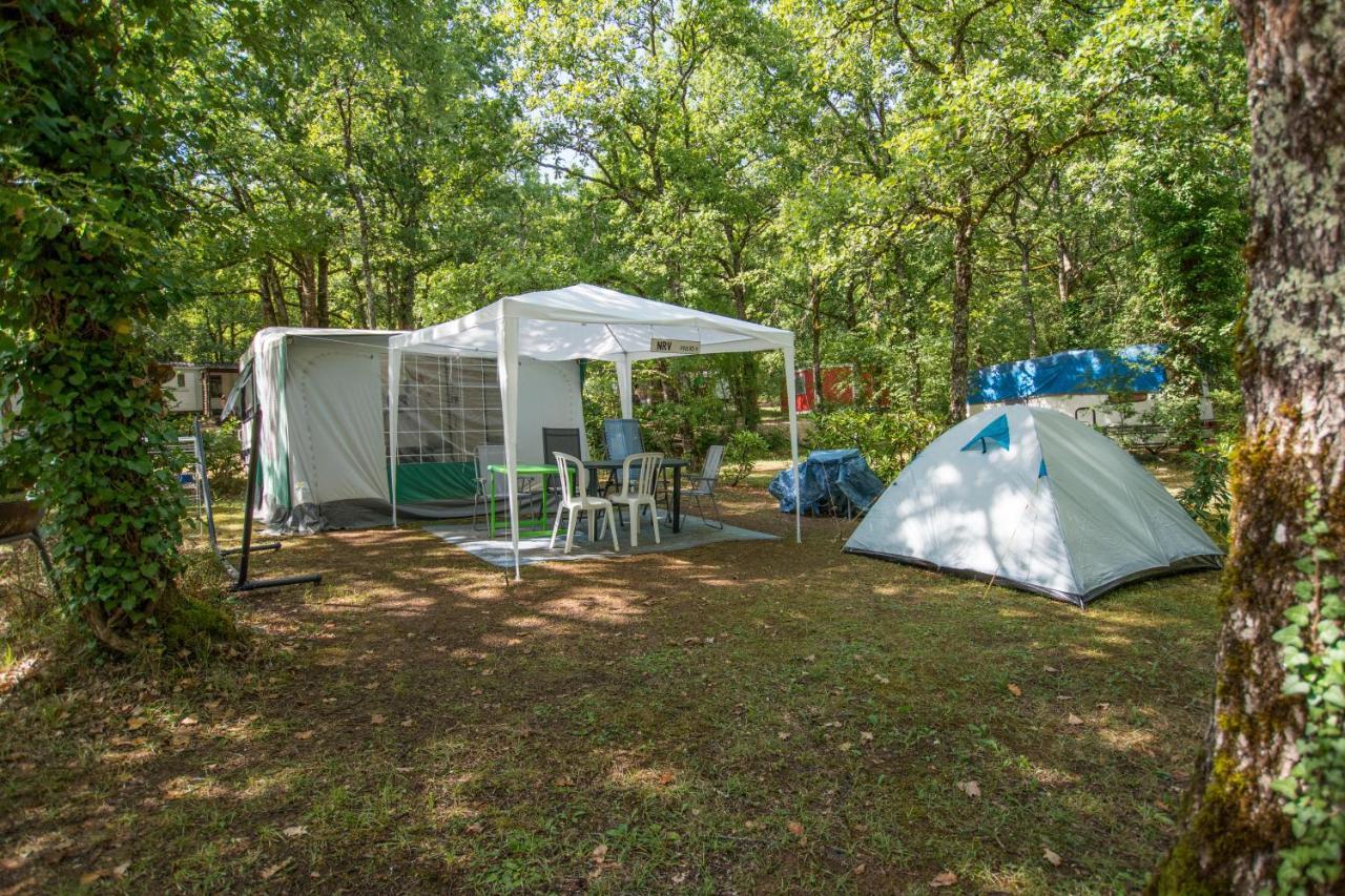 Hotel Camping Au Bois Dormant Chauffour-sur-Vell Exterior foto